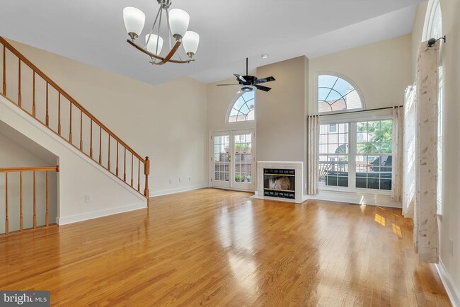 Building Photo - 13401 Silver Moon Way