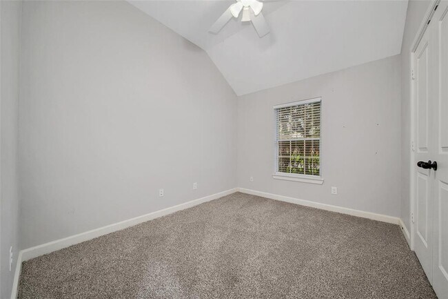 Building Photo - 27225 Alexandra Springs Ln