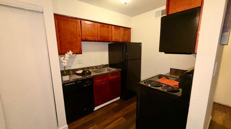 Building Photo - 4444 N 7th Ave