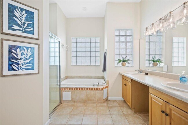Building Photo - 13866 Geranium Pl