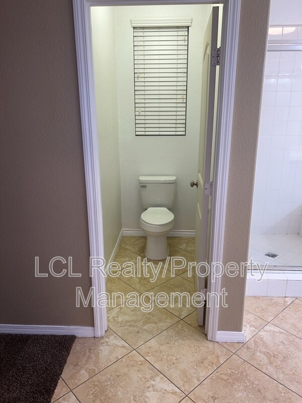 Building Photo - 30364 Skipstone Way