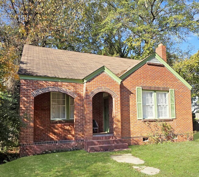 Building Photo - California Getaway