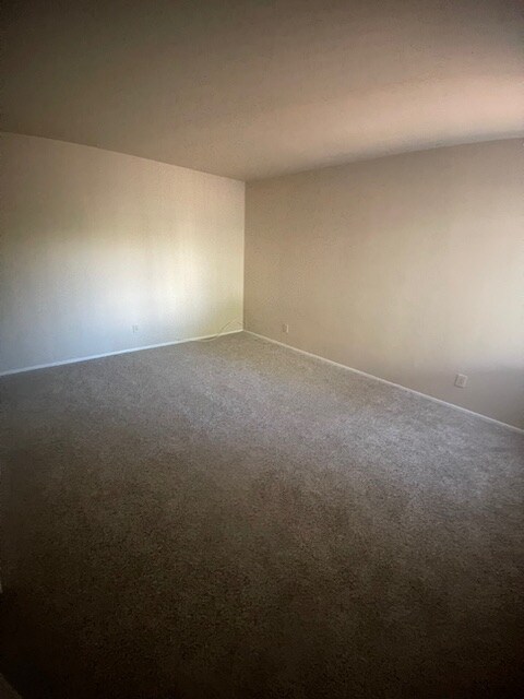 Building Photo - 5532 N La Casita Dr