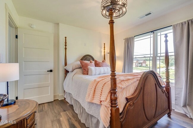 Building Photo - 1007 Shadyside Dr