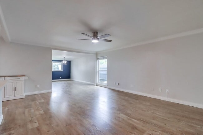 Building Photo - Imperial Beach, Gorgeous 4 bed 2 bath home...