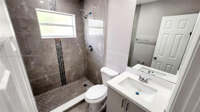 Primary Photo - 416 S 28th Ave