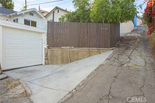 Building Photo - 3908 Edison Walk