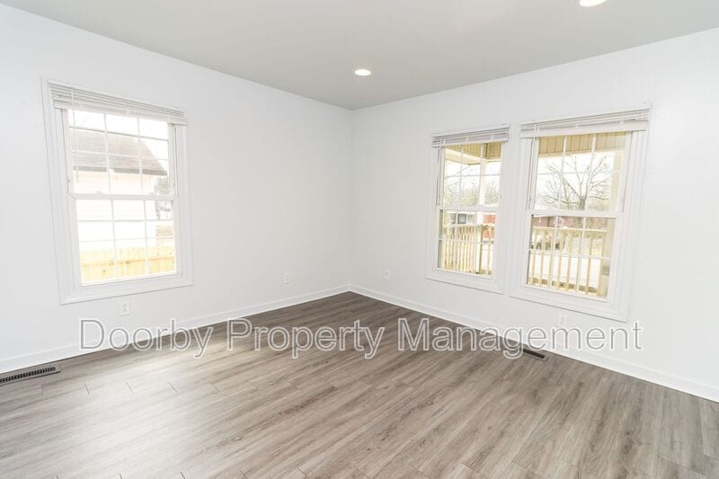 Building Photo - 1604 Wheeler Ave