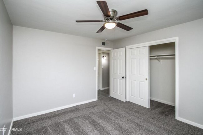 Building Photo - Beautiful remodel home near ASU