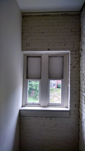 Roomy Closet - 4256 Nebraska Ave