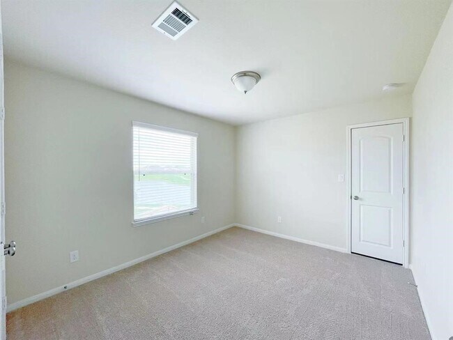 Building Photo - 4403 Silvergrass Ln