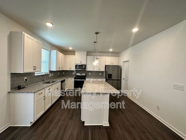 Building Photo - 1202 Briar Gate Dr