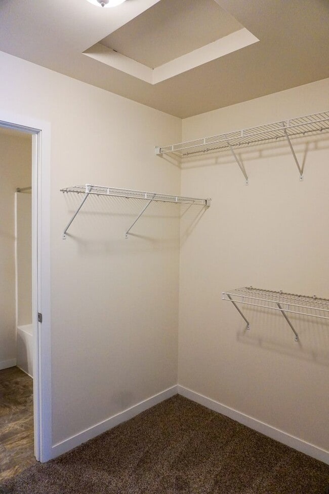 Building Photo - 3 Bed 2 Bath Twin Home