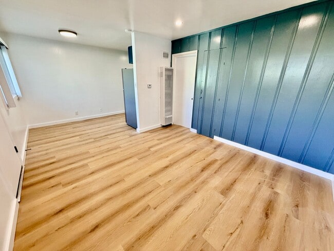 Building Photo - Newly Remodeled 1BD/1BA Near Del Norte BART w/ Parking & Modern Finishes | El Cerrito