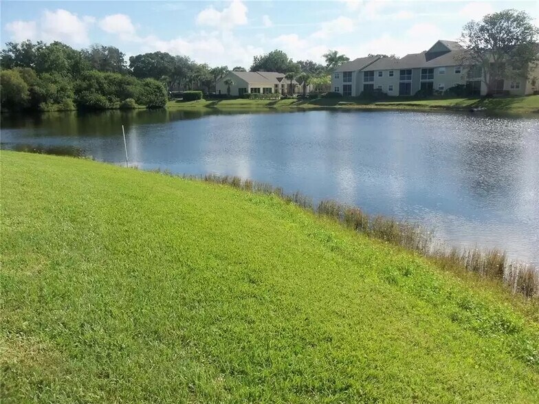Building Photo - 4028 Crockers Lake Blvd