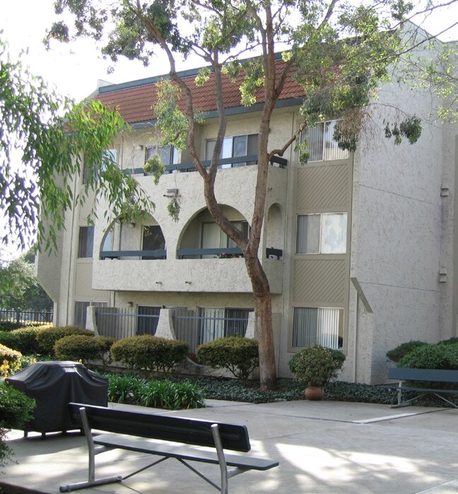 Runnymede Gardens 2301 Cooley Ave Palo Alto CA 94303 Apartment Finder