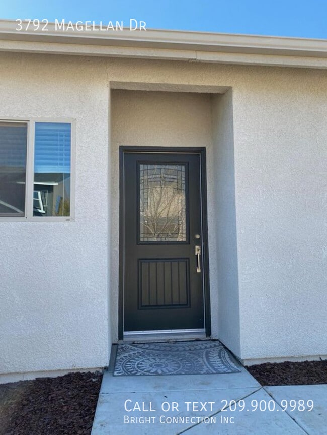 Building Photo - 3792 Magellan Dr