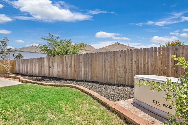 Building Photo - 9960 Cassowary Dr