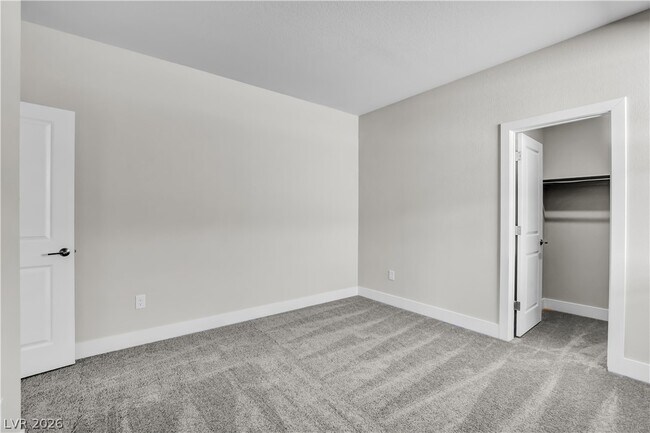 Building Photo - 6360 Pipers Brk Ln