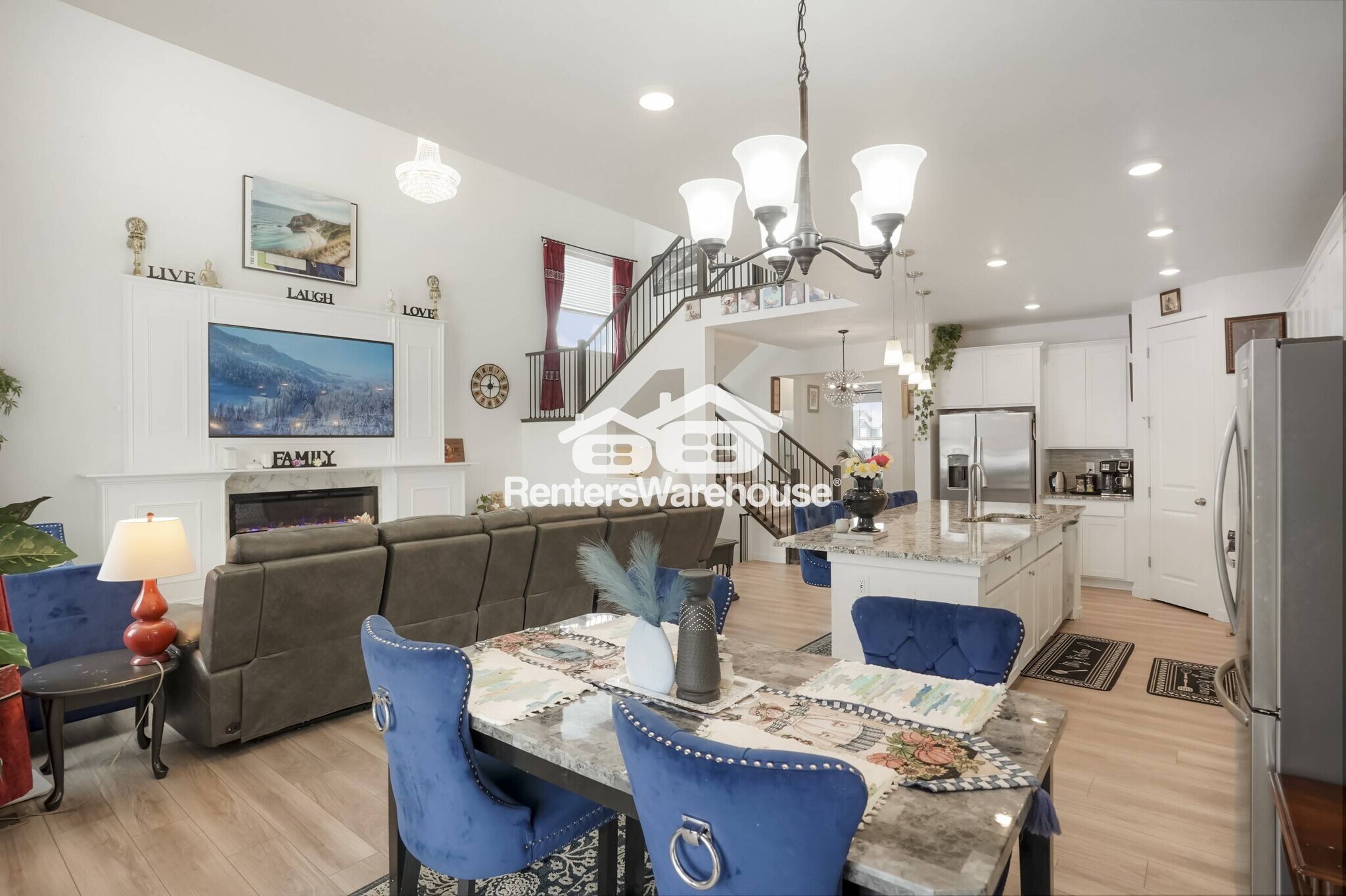 Building Photo - 961 S De Gaulle Ct