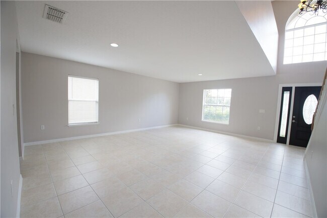 Building Photo - 203 Stony Point Dr