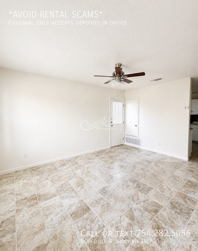 Building Photo - 2806 Leroy Cir