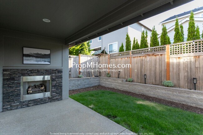 Building Photo - Modern Luxury in Cooper Mountain – 4BR, Bo...