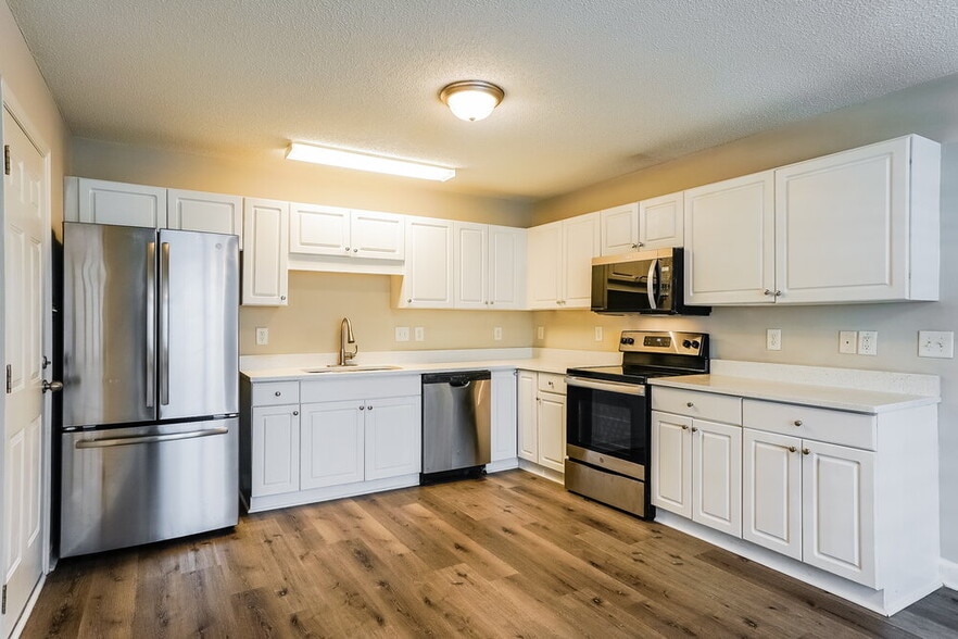 Building Photo - 5640 Tealbrook Dr