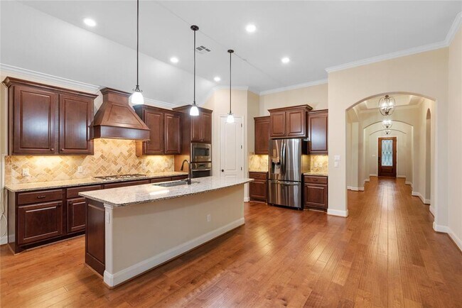 Building Photo - 208 Maxwell Way