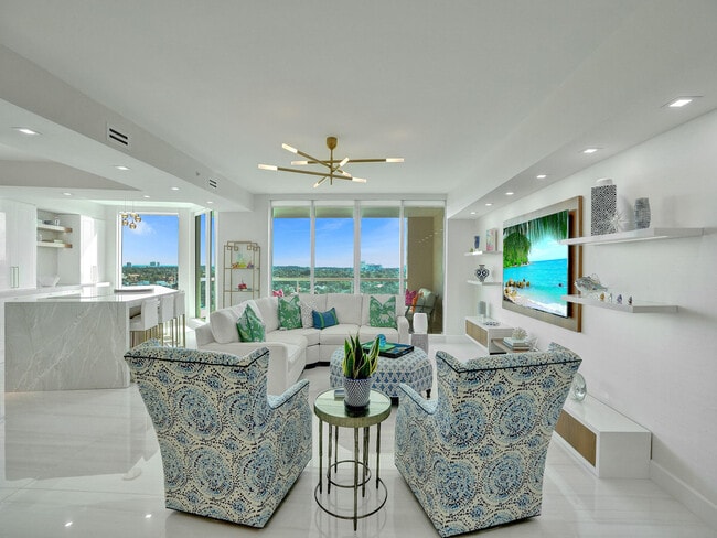 Building Photo - 411 N New River Dr E