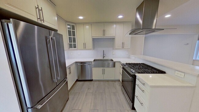 Building Photo - 25621 Califia Dr