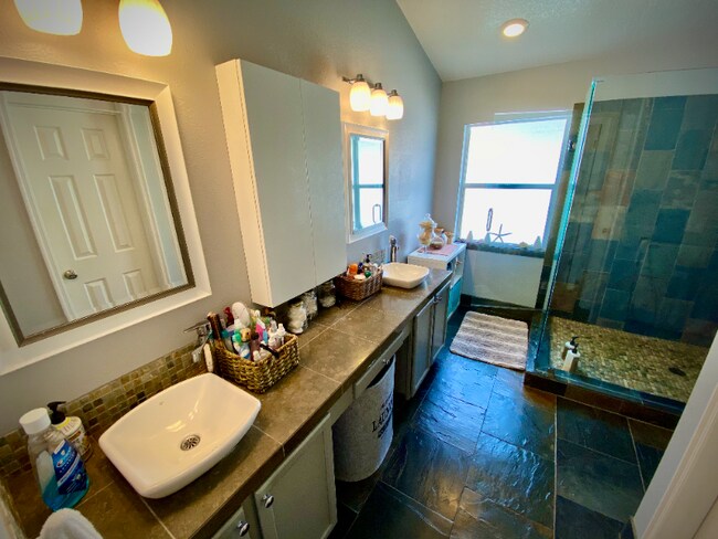 Building Photo - 10121 Somersby Dr