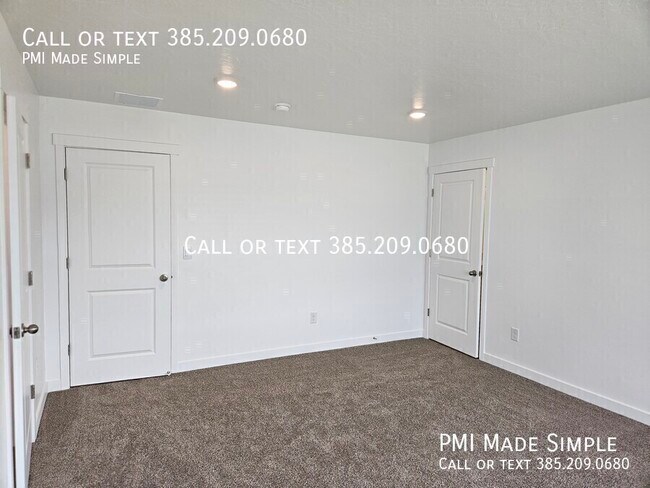 Building Photo - 866 E Sand Dollar Wy
