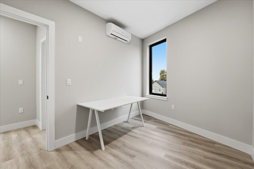 Building Photo - 3516 John F. Kennedy Blvd