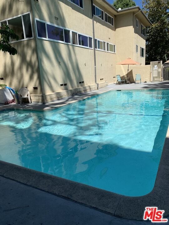 Building Photo - 11138 Aqua Vista St