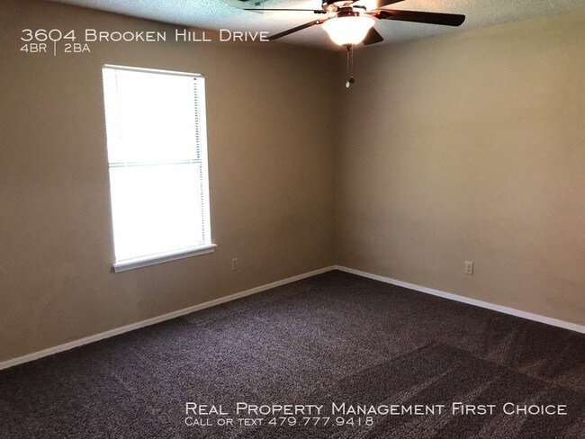 Building Photo - For Rent! Bottom of Fianna Hills!