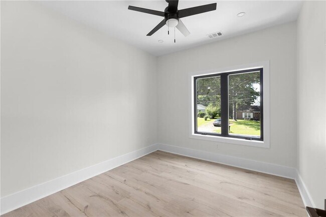 Building Photo - 2278 Tally Dr