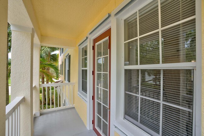 Building Photo - 224 Murcia Dr