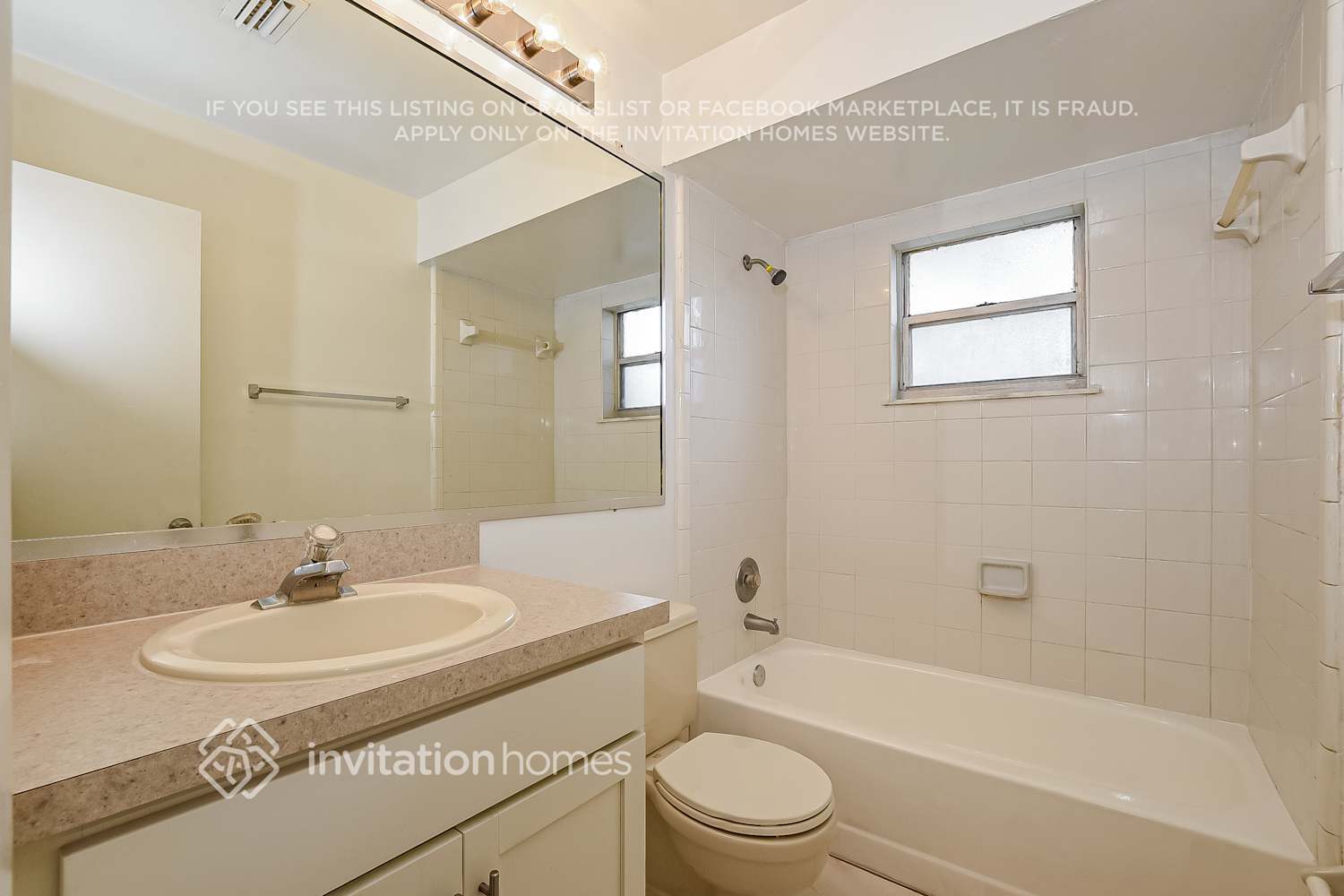 Building Photo - 2821 Saffron Dr