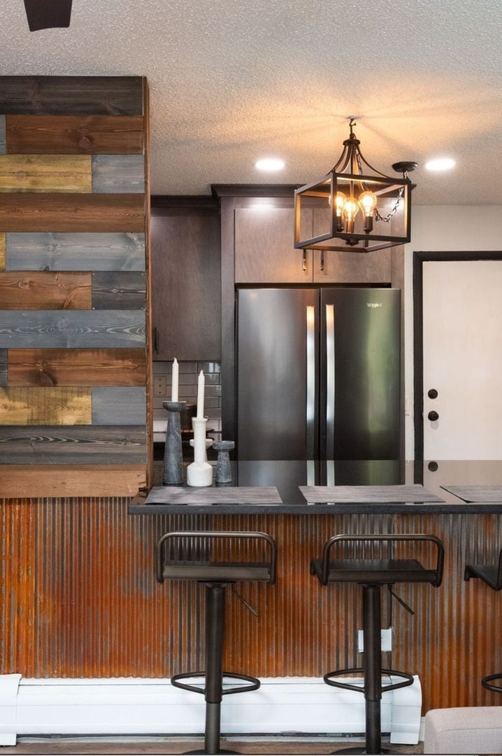 Building Photo - 2700 S Holly St