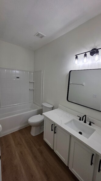 Building Photo - 12437 Foxmoor Peak Dr