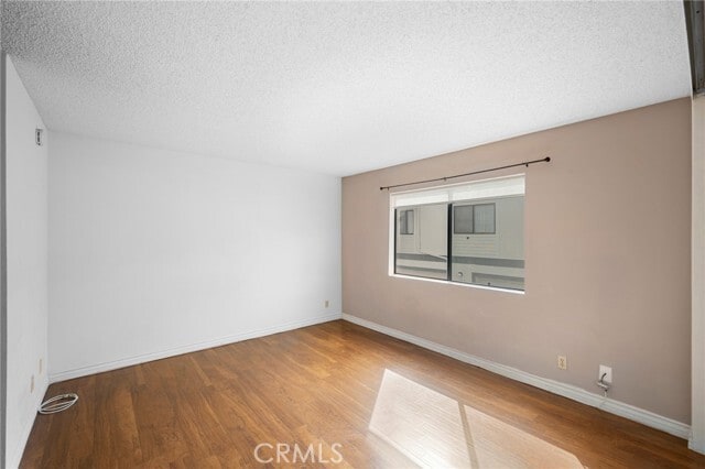Building Photo - 10475 Newhome Ave