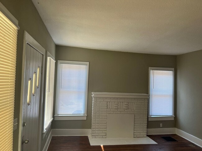 Building Photo - COMING SOON~