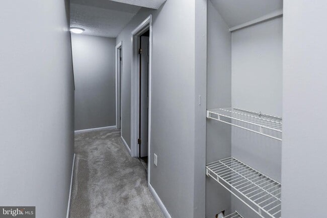 Building Photo - 2156 Commissary Cir