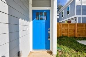 Building Photo - 8930 Easthaven Blvd