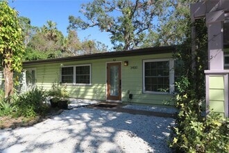 Building Photo - 3400 Clark Dr