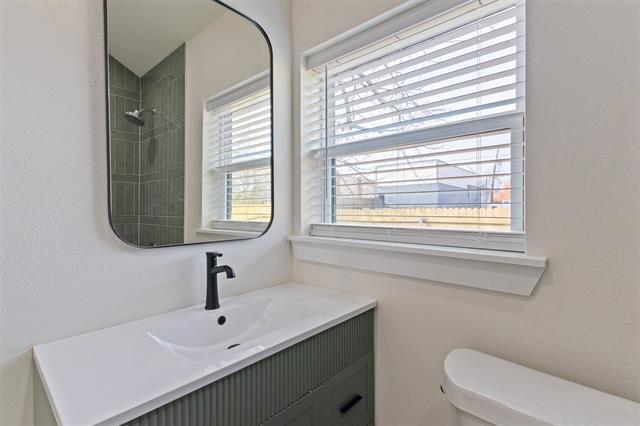 Building Photo - 2317 Peabody Ave