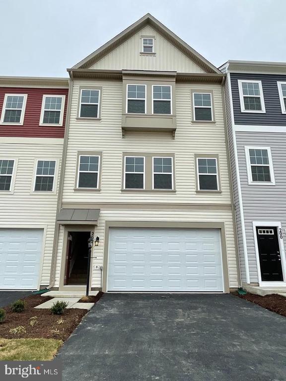 Building Photo - 202 Norland Knoll Dr