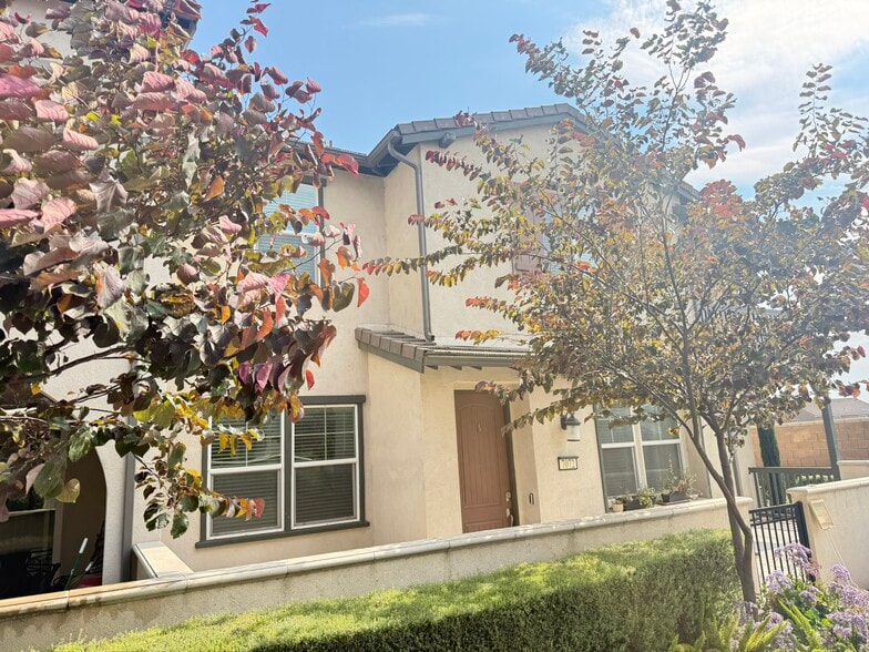 Building Photo - 7072 Vernazza Pl