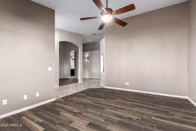 Building Photo - 6401 W Orchid Ln